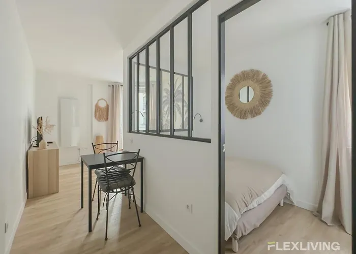 Flexliving - - Guenot Apartmán